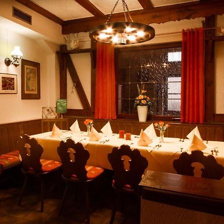 Hotel- Restaurant Zum Hirsch Großenlüder Екстериор снимка